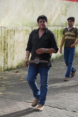 Film & TV industry celebs at funeral of veteran actor Dharmesh Tiwari