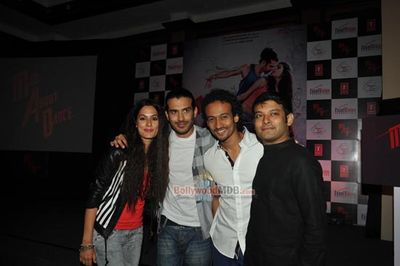Shah Rukh Khan with Saahil Prem and Amrit Maghera at launch of application- The Mad Wall of Dreams