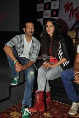 Shah Rukh Khan with Saahil Prem and Amrit Maghera at launch of application- The Mad Wall of Dreams