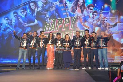 The star cast of the film 'Happy New Year' at their trailer launch