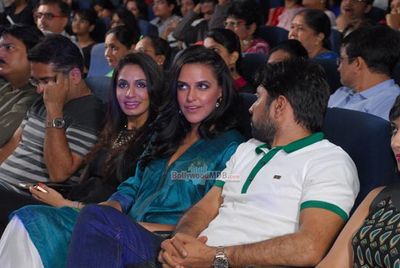 The young star cast of 'Ekkees Toppon Ki Salaami' promotes their film at UDAAN 2014