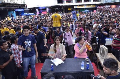 Bipasha Basu promotes film 'CREATURE' at Mithibai College Festival