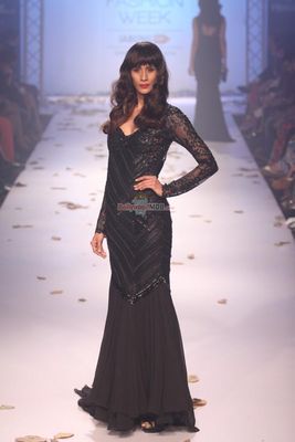 Diana Penty walks the ramp for Rocky S show at LFW Winter Festive 2014