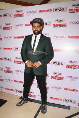 Bolly Celebs at Mandate Model Hunt Grand Finale
