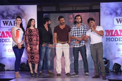 Bolly Celebs at Mandate Model Hunt Grand Finale