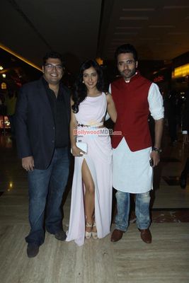 Jackky Bhagnani offers shraddhanjali to Farooq Sheikh followed by trailer launch of film 'YOUNGISTAN'