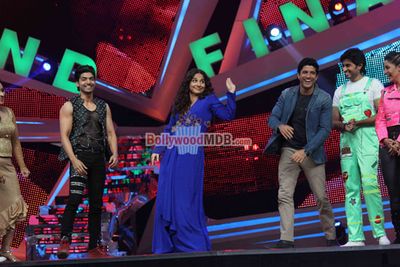 Farhan Akhtar, Vidya Balan, Shilpa Shetty at Grand Finale of NACH BALIYE 6