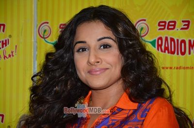 Vidya Balan promotes 'SHAADI KE SIDE EFFECTS' at Radio Mirchi FM Studios