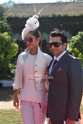 Kangana Ranaut, Evelyn Sharma, Diana Hayden at the HELLO! Class race