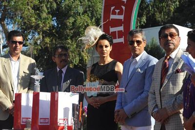 Kangana Ranaut, Evelyn Sharma, Diana Hayden at the HELLO! Class race
