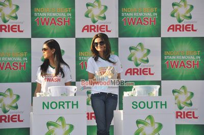 Bolly Celebs at the event organised by Ariel in attempt for a Guinness World Record on the Power of One Wash Technology