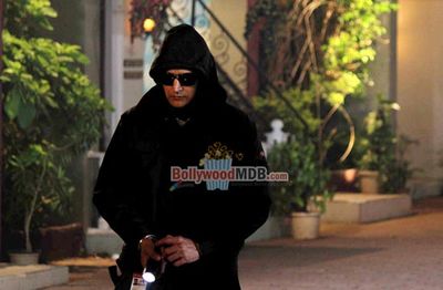 Jimmy Shergill promotes ' Darr @The Mall' on 'Taarak Mehta Ka Ooltah Chashmah' sets