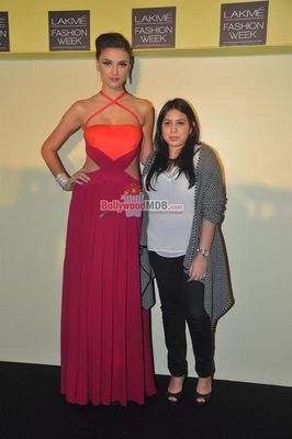 Hot Celebs at Lakme Fashion Week 2014 press meet