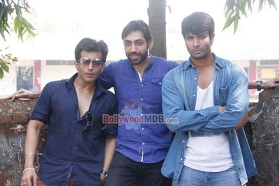 Raaj Singh Arora, Abhey Attri, Danish Pandor, Leeza Mangaldas, Lezlie Tripathy and Sonal Giani at film \'W\' promotions