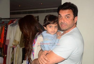 Bolly Celebs at Mana Shetty's ARAAISH exhibition