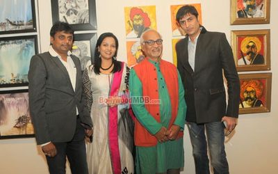 Zeenat Aman and Rati Agnihotri at Raosaheb Gurav's 'Dhangar' themed painting exhibition 'Subraan'