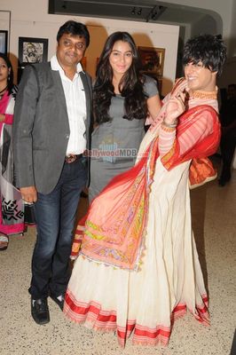Zeenat Aman and Rati Agnihotri at Raosaheb Gurav's 'Dhangar' themed painting exhibition 'Subraan'