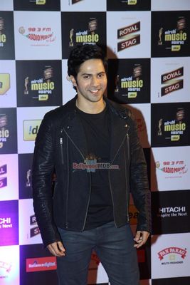 Bolly Celebs at Radio Mirchi Music Awards 2014