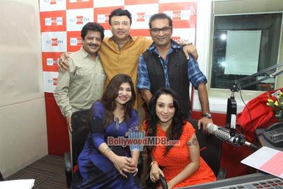 Bolly Celebs at BIG FM 92.7 special NEW YEAR celebrations on the show \'Kuchh Panne Zindagi Ke\'