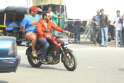 Ajay Devgn, Sonu Sood & Kunaal Roy Kapur snapped shooting for 'ACTION JACKSON'