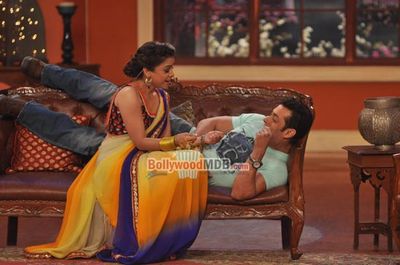 Salman Khan, Daisy Shah, Sohail Khan promote JAI HO on Comedy Nights with Kapil sets