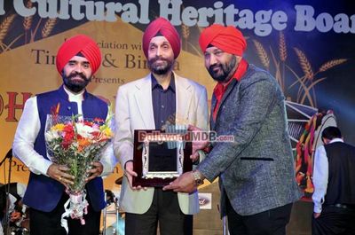 Rakesh Roshan, Jeetendra, Kulraj Randhawa celebrate "LOHRI DI RAAT"