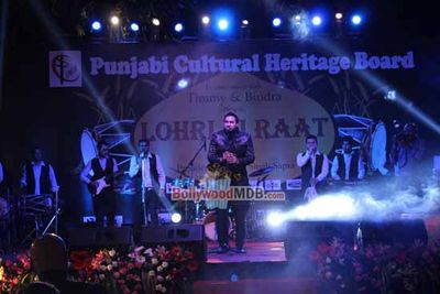 Rakesh Roshan, Jeetendra, Kulraj Randhawa celebrate "LOHRI DI RAAT"