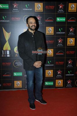 Bollywood Celebs at the 9th Renault Star Guild Awards