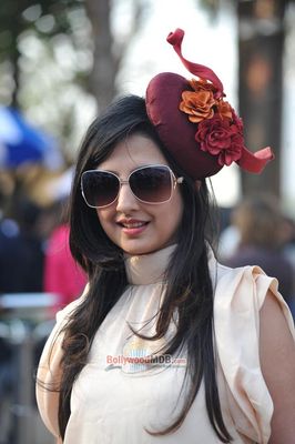 Bolly Celebs at the MID DAY TROPHY