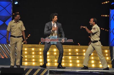 Hottest Bolly Celebs perform at UMANG 2014, the Mumbai Police Entertainment event
