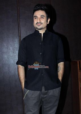 Farhan Akhtar with Vir Das promotes 'Shaadi Ke Side Effects'