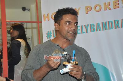 Monica Dogra & photographer Subi Samuel at HOKEY POKEY Ice Creams new branch launch