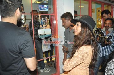 Monica Dogra & photographer Subi Samuel at HOKEY POKEY Ice Creams new branch launch