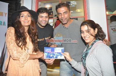 Monica Dogra & photographer Subi Samuel at HOKEY POKEY Ice Creams new branch launch