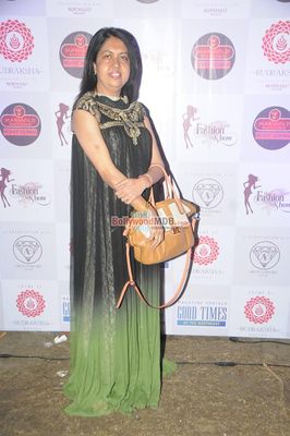 Bipasha Basu & Neil Nitin Mukesh show stopper at Marigold Watches Rohit Verma fashion show