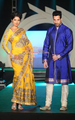 Bipasha Basu & Neil Nitin Mukesh show stopper at Marigold Watches Rohit Verma fashion show