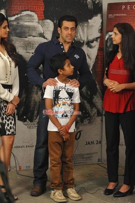 Salman Khan, Daisy Shah, Bruna Abdullah, Ashmit Patel promote film 'JAI HO'