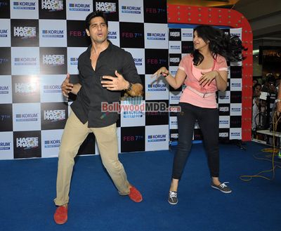Parineeti Chopra & Siddharth Malhotra promote 'HASEE TOH PHASEE'