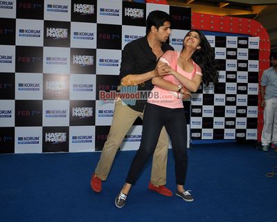 Parineeti Chopra & Siddharth Malhotra promote 'HASEE TOH PHASEE'