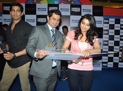 Parineeti Chopra & Siddharth Malhotra promote 'HASEE TOH PHASEE'