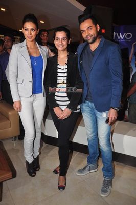 Abhay Deol and Preeti Desai launch film 'ONE BY TWO' T-Shirts merchandise