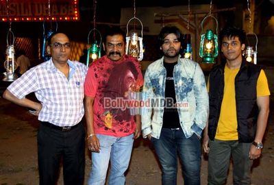 Disha Choudhary, Smriti Sinha, Rahul Jain at film 'ANURADHA' item song shoot