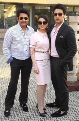 Bolly Celebs in a panel discussion talking about Anesthesia Awareness