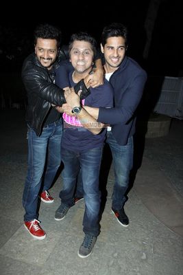 Riteish Deshmukh, Siddharth Malhotra, Mohit Suri at 'EK VILLAIN' success press meet
