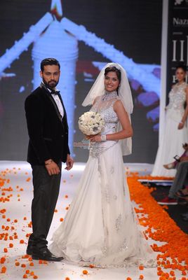 Stars walk the ramp for the Swarovski Show at the IIJW 2014