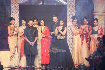 Stars walk the ramp for Aks by Birdhichand Ghanshyamdas show at the IIJW 2014