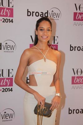 Hot celebs at the VOGUE Beauty Awards 2014