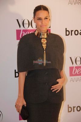 Hot celebs at the VOGUE Beauty Awards 2014