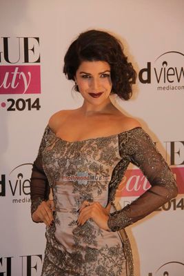Hot celebs at the VOGUE Beauty Awards 2014