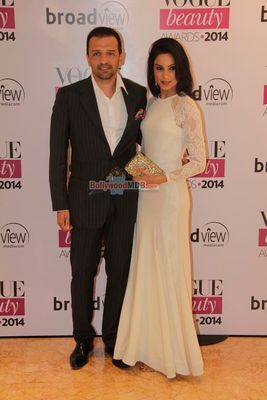 Hot celebs at the VOGUE Beauty Awards 2014